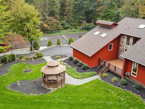 4th image of 7 Skoures Ln