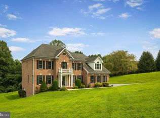 5 Fox Field Ct, Reisterstown, MD 21136