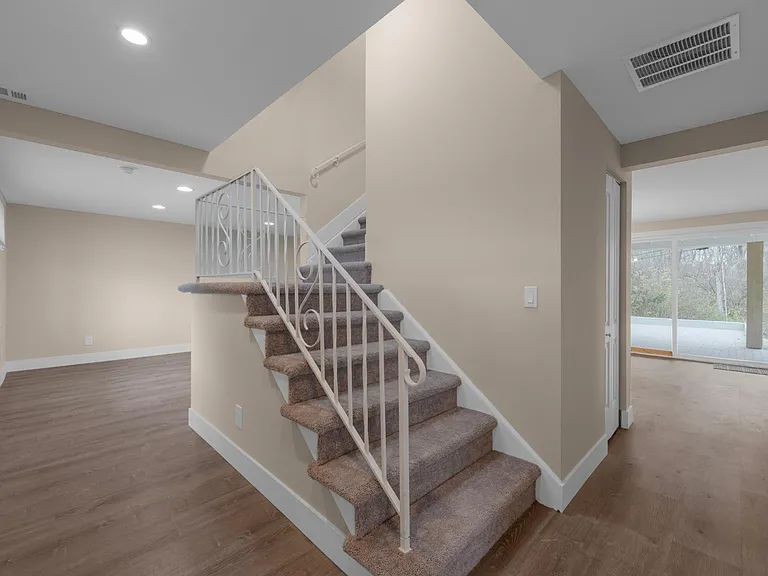 3383 Paris Blvd — Photo 42
