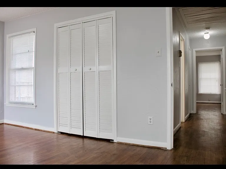 9850 Gooding Dr — Photo 22