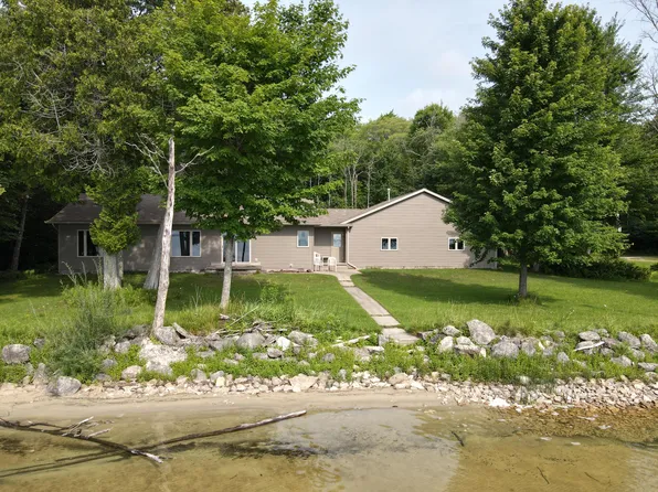 30275 Jones Dr, Mc Millan, MI 49853