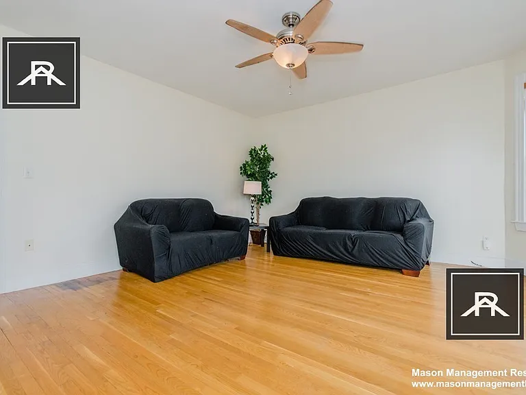 128 Minden St #3 — Photo 4