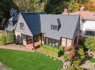 1556 Magnolia Way W, Seattle, WA 98199