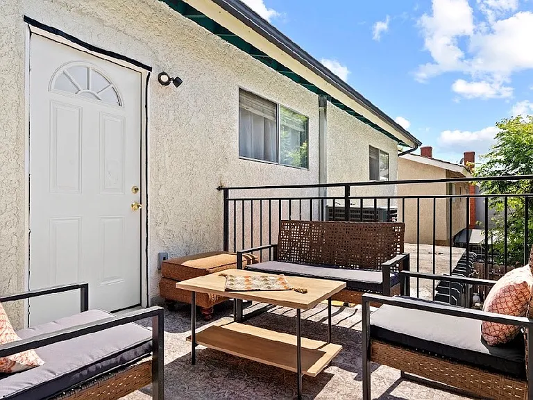 8101 E Woodsboro Ave — Photo 28