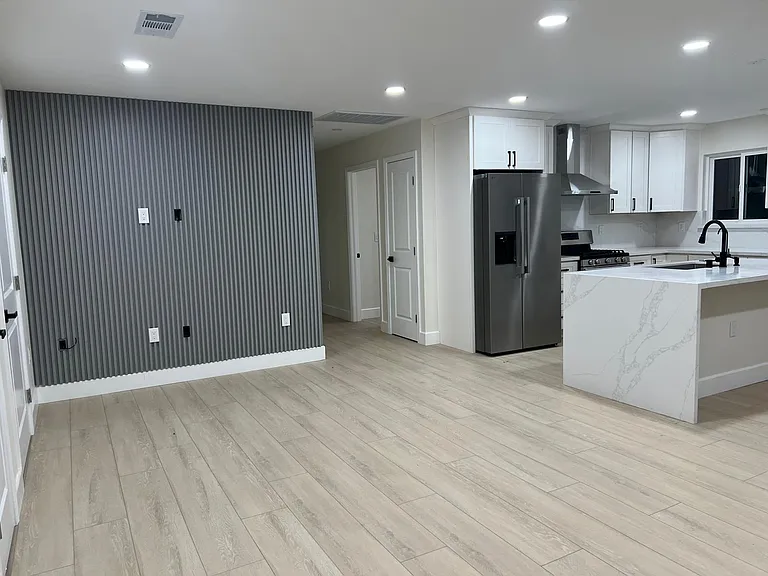 3001 Baylis St — Photo 24