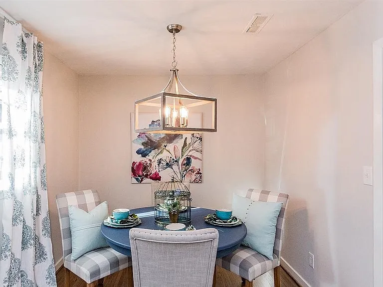 100 Marsey Ln — Photo 3