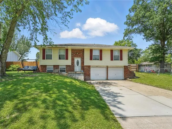 1224 Michele Dr, Excelsior Springs, MO 64024