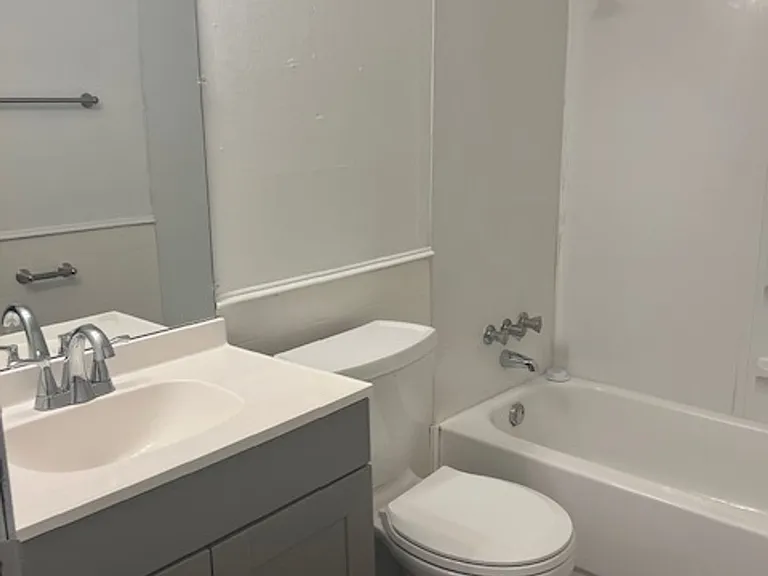 3750 McCarty Ln — Photo 10