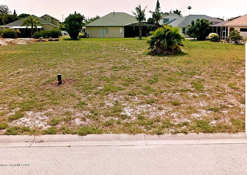2nd image of 14 Cove View Ct