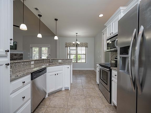 5th image of 1641 Drayton Dr