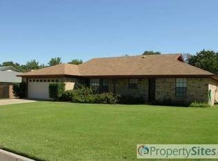 7608 Perkins Dr, North Richland Hills, TX 76182