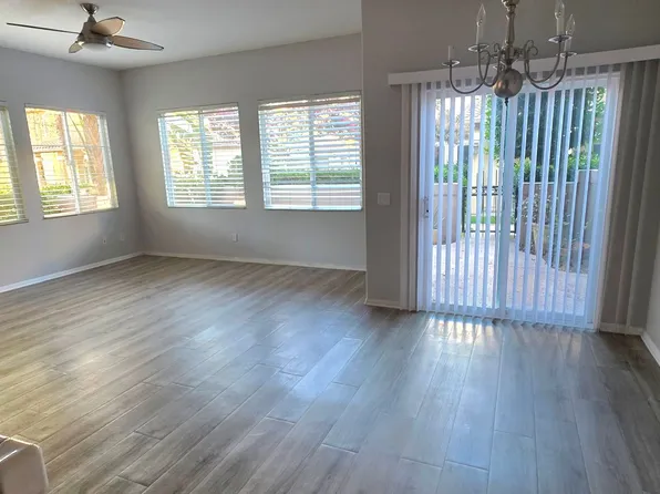 1372 Ashton Park Ln, Thousand Oaks, CA 91320