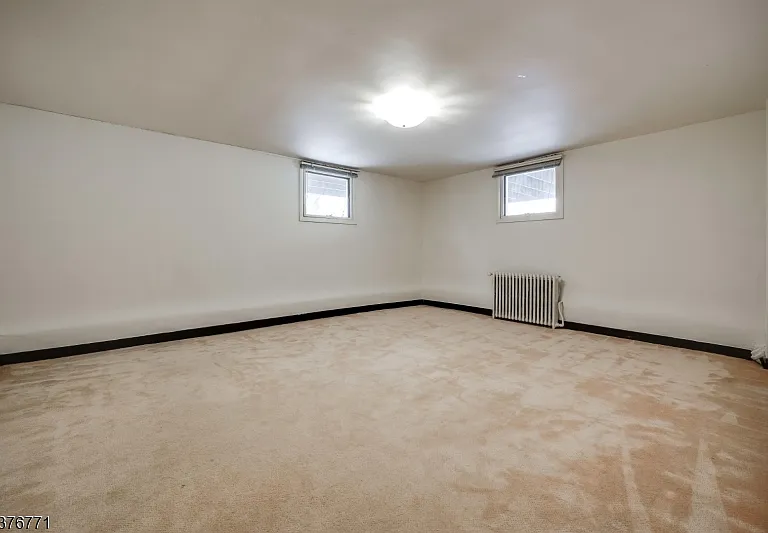 17 Oxford Dr — Photo 24