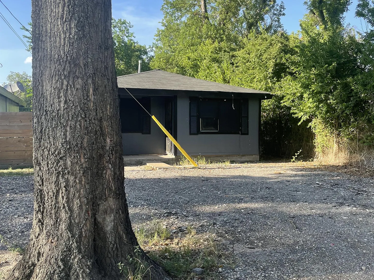 Lockwood — Photo 2