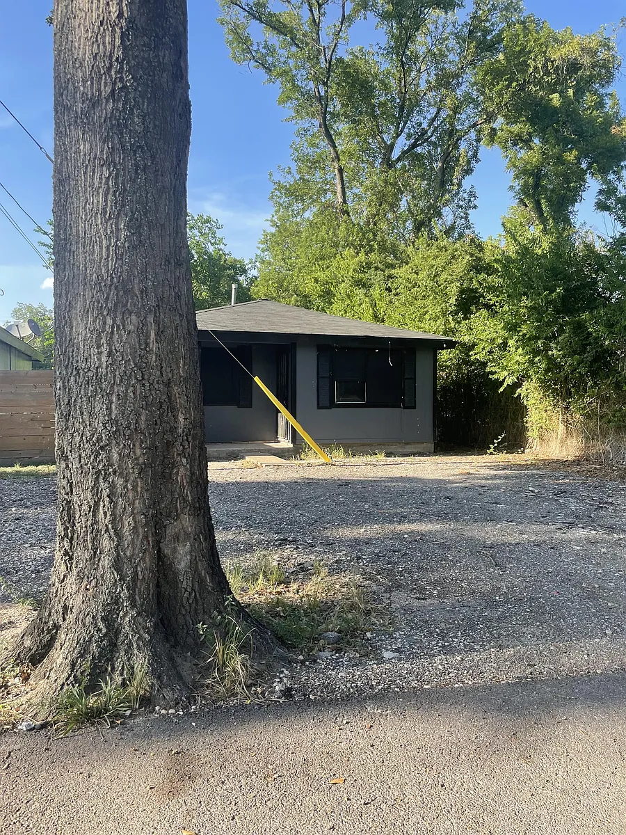 Building Photo - 7944 Lockwood Dr