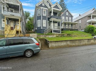 77 Mechanic St, Amsterdam, NY 12010