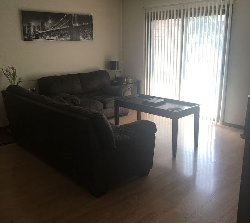 Spacious Stoughton twobedroom apartment homes with den 1510