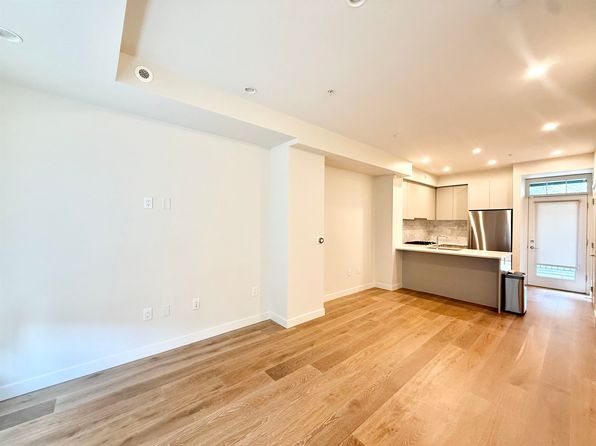 3 bedroom rental in Vancouver — photo 5