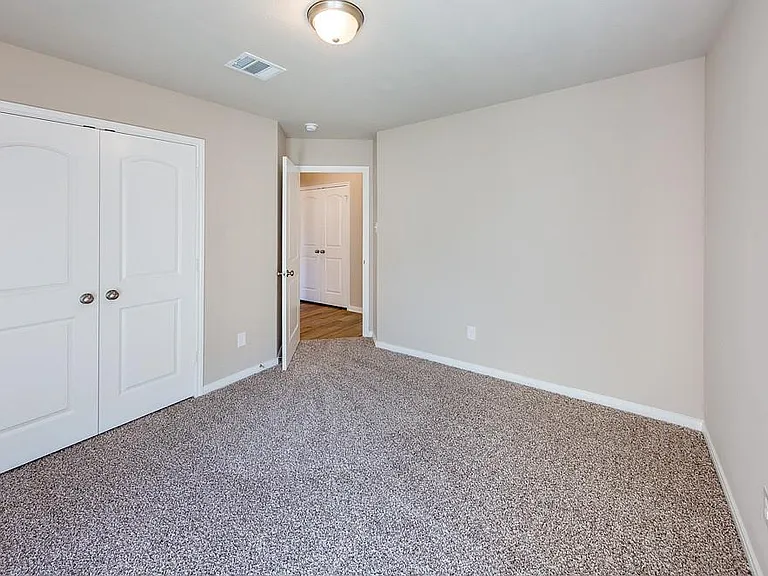 3317 Rolling View Ct — Photo 16