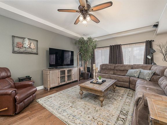 5th image of 9189 Pacific Crest Dr