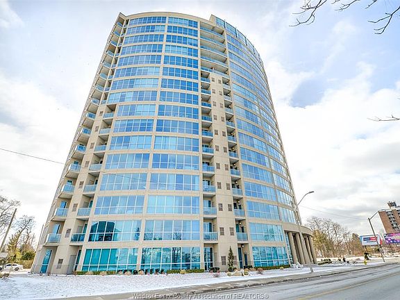 4th image of 1225 Riverside Dr W #409