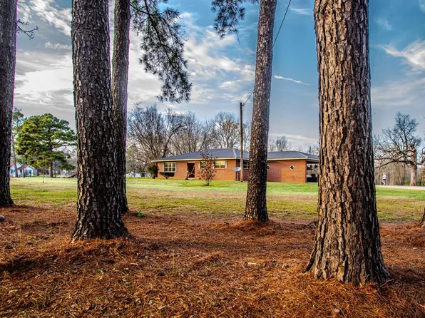710 N Central Ave, Idabel, OK 74745