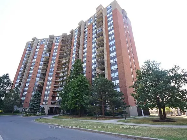50 Mississauga Valley Blvd #1516, Mississauga, ON L5A 3S2