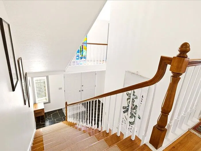 4 bed, 2.5 bath, 3026 sqft, $5,000 — Photo 4