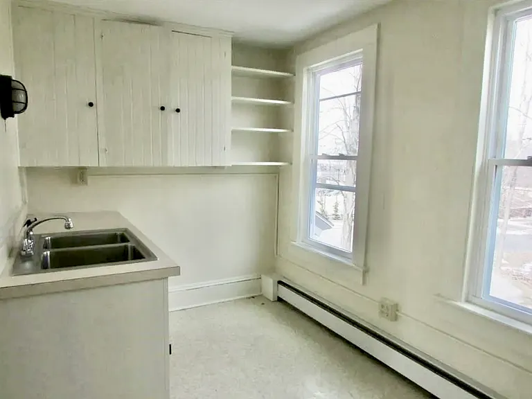 1204 Storrs Rd #2 — Photo 5