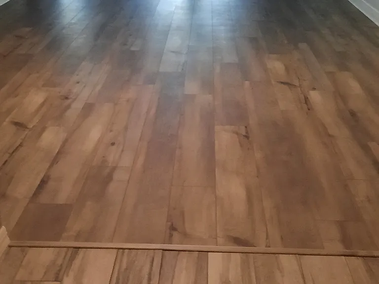 925 Fenton Ln — Photo 3