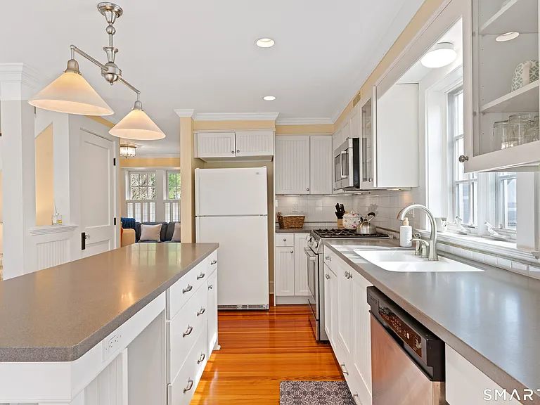 218 Totoket Rd — Photo 17