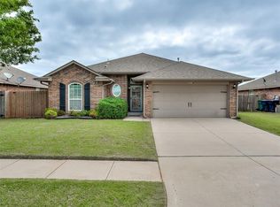 1004 Desert Trl, Yukon, OK 73099