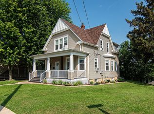 1197 Cleveland Ave, Dubuque, IA 52003