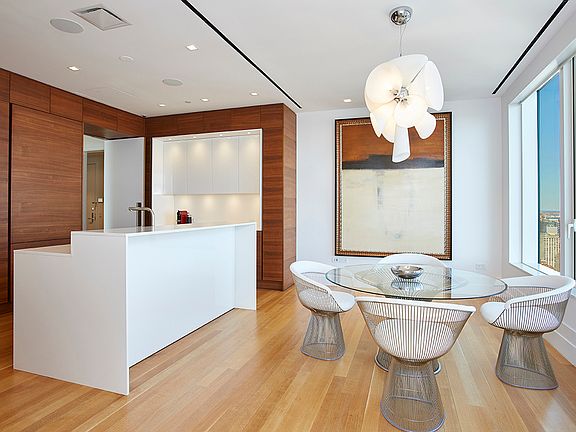 4th image of 252 E 57th St #54C