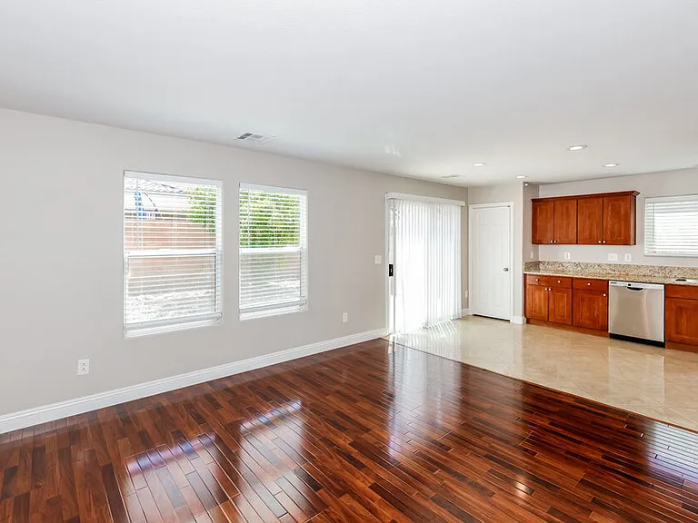 11124 Verismo St — Photo 7