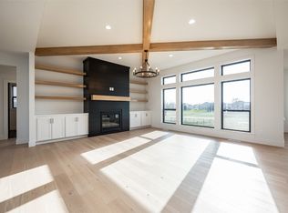 1080 Everdeen Ct, Marion, IA 52302