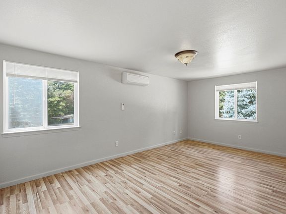 2nd image of 7764 Azalea Glen Rd