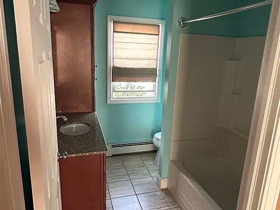 5th image of 26 Milford St Floor 1