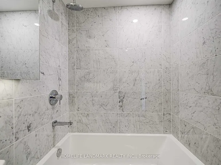 85 McMahon Dr #905 — Photo 15