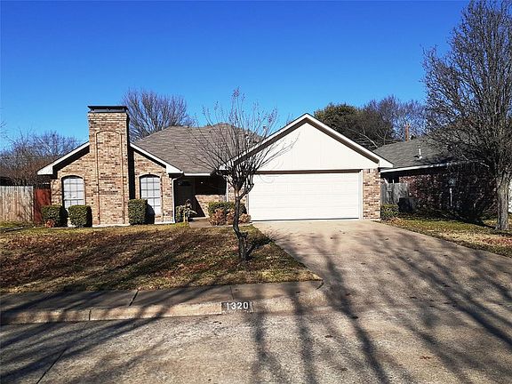 2nd image of 1320 Mockingbird Ln