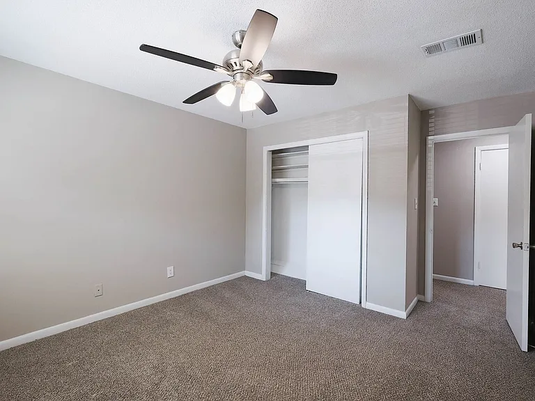 Hampton Hall | Comfort, Convenience, & Community All In One — Photo 389