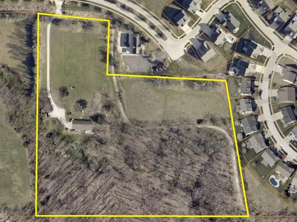 290 Kammeier Rd, Wentzville, MO 63385