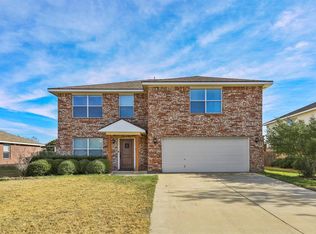119 Gayleh Ln, Waxahachie, TX 75165