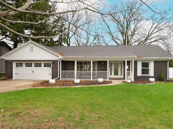 1504 Meriden St, Mendota, IL 61342