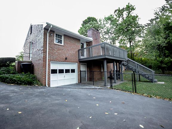 3rd image of 4443 Wyndale Ave