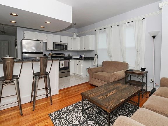 3rd image of 173-175 Shirley St #5