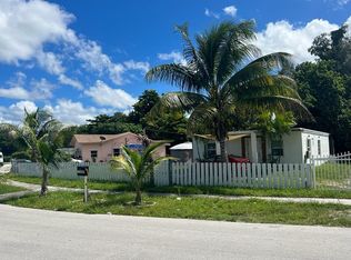 15600 NW 158th Street Rd, Miami Gardens, FL 33054