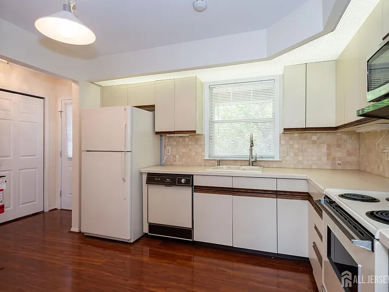 122F Concordia Cir — Photo 5