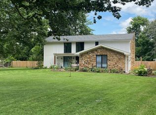 150 S Lakeview Dr, Terre Haute, IN 47803