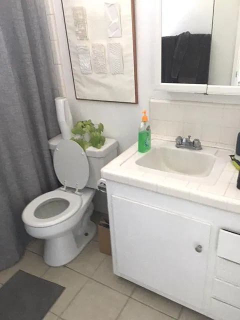 1248 Barry Ave — Photo 3
